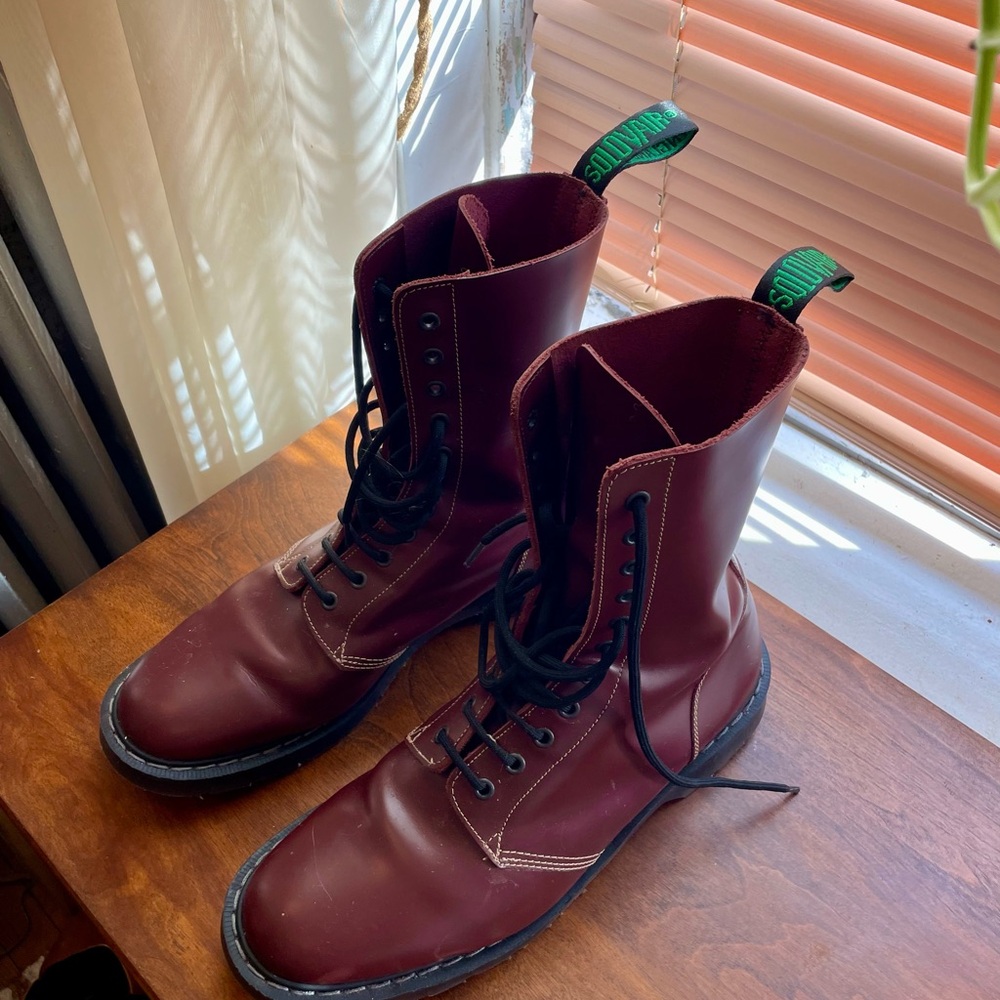 Solovair Burgundy Leather Boots for Men - Picture 3 of 4